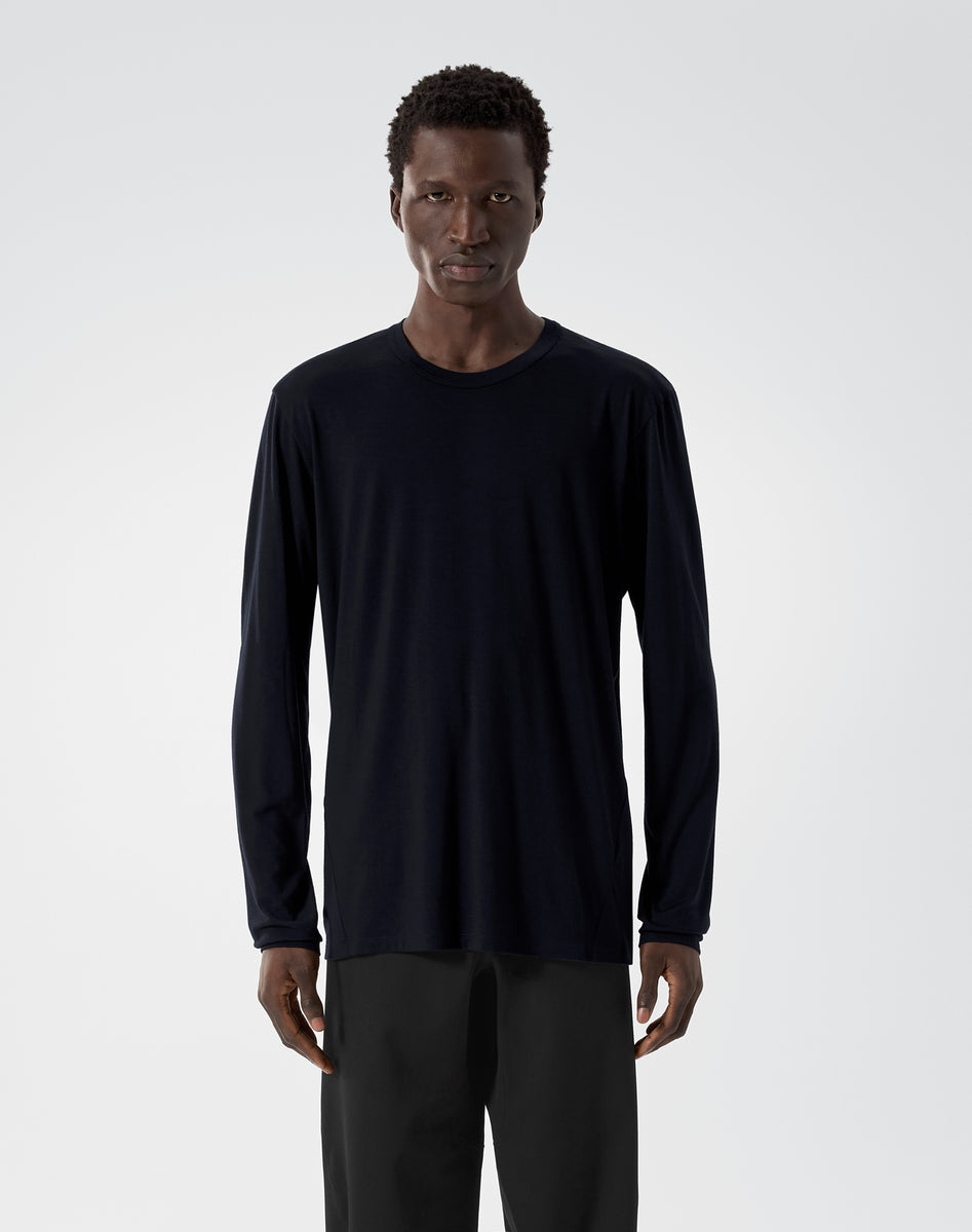 アークテリクスヴェイランス フレームロングスリーブ　XL ブラック 希少サイズ アークテリクスヴェイランス フレームロングスリーブ XL ブラック 希少