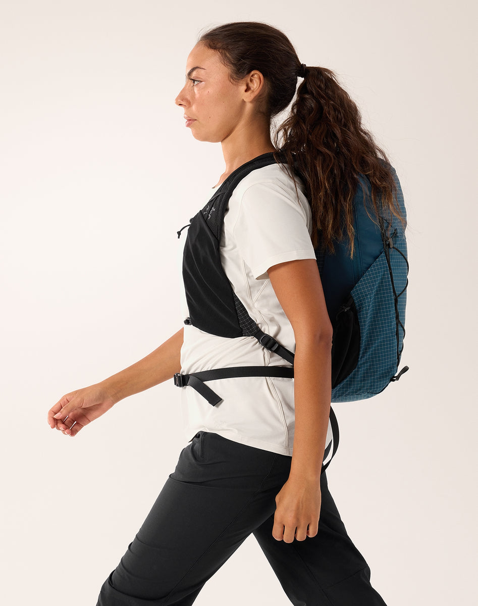 エアリオス18 ブラック　フリーサイズ　男女兼用 ARC'TERYX アークテリクス エアリオス18バックパック デイパック