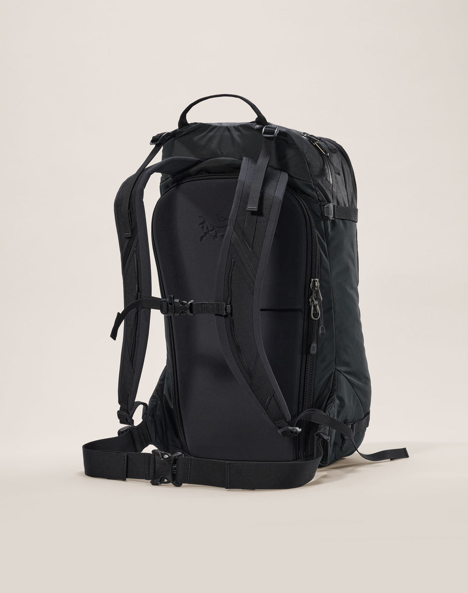 クインティック 28 バックパック – アークテリクス公式