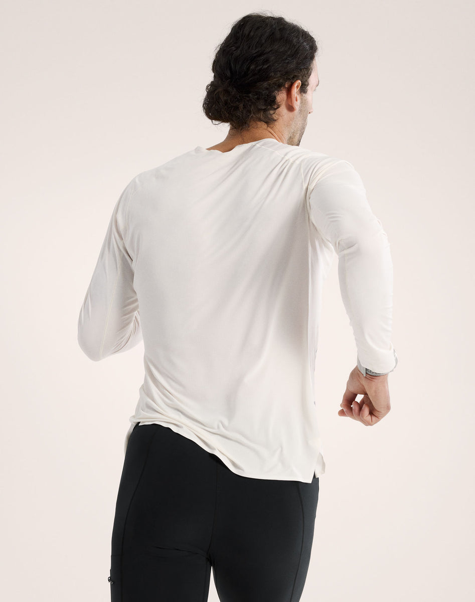 ノーバン ダウンワード ロゴ ロングスリーブ メンズ – アークテリクス