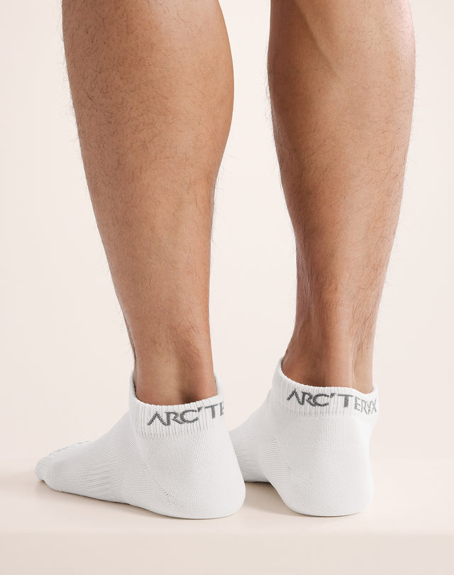 【デイリーに使える】Arc'teryx ソックス シンプル 耐久性 快適 シンセティック ミッド ソックス – アークテリクス公式