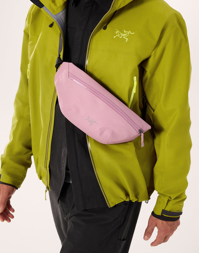 美品アークテリクスグランヴィル クロスボディ バッグ Granville Crossbody Bag （グランヴィル クロスボディ バッグ