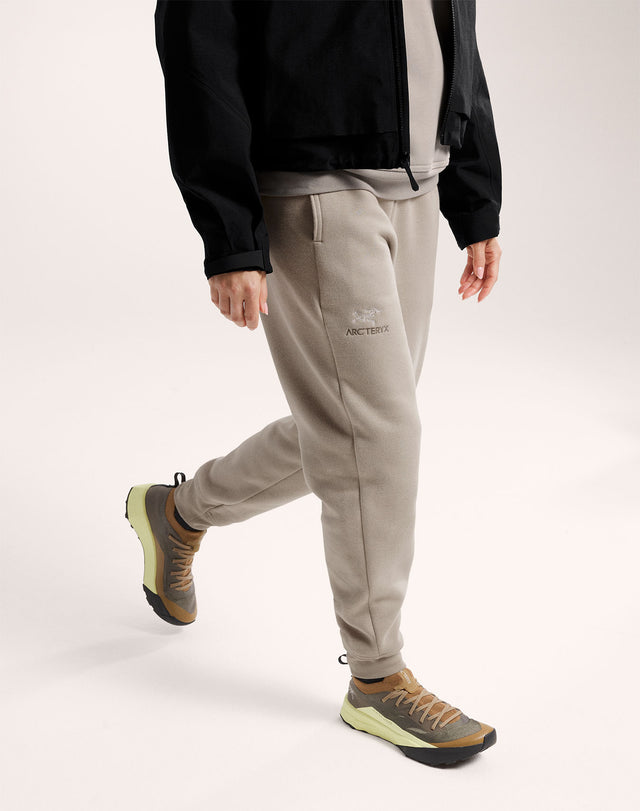 エンブレム フリース ジョガー ウィメンズ