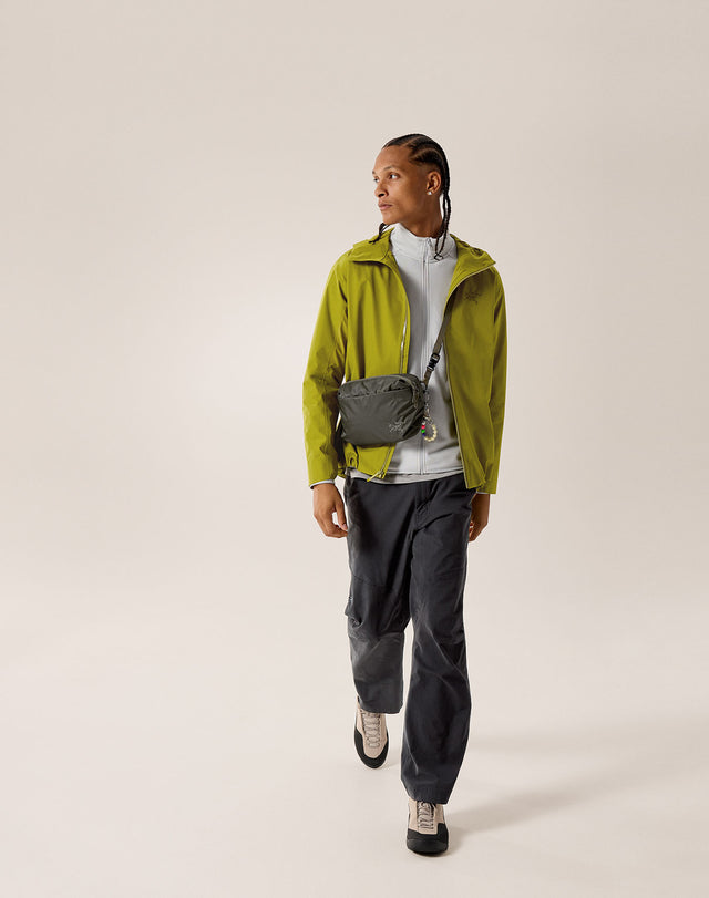 ヒリアド クロスボディ バッグ