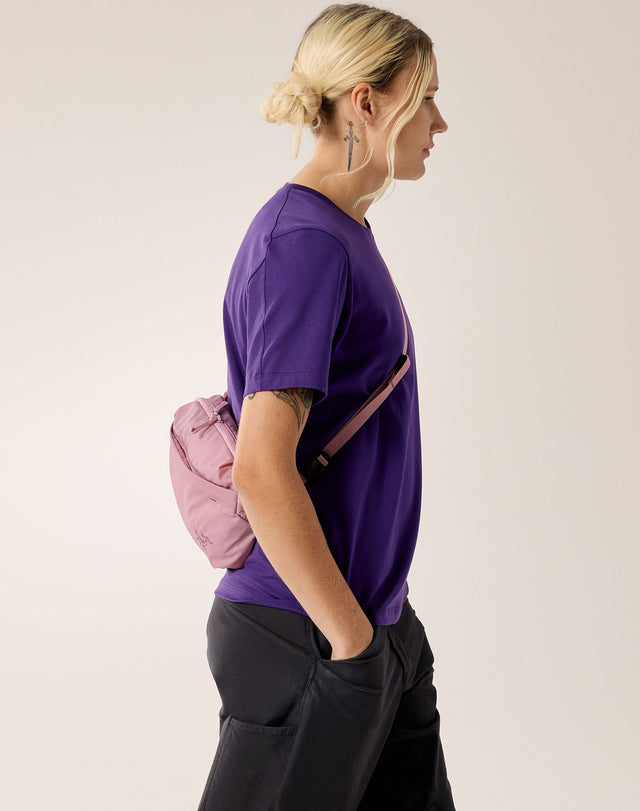 ヒリアド クロスボディ バッグ