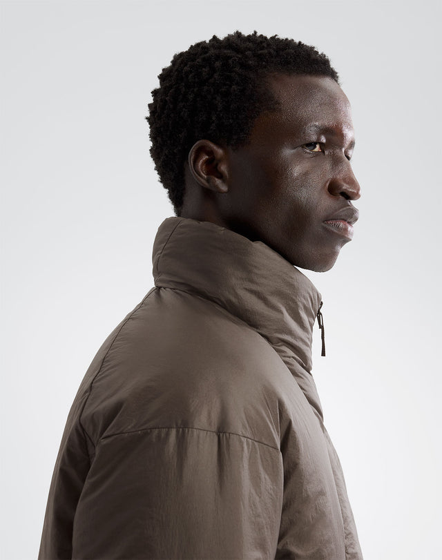 コンデュイット ダウン ジャケット メンズ