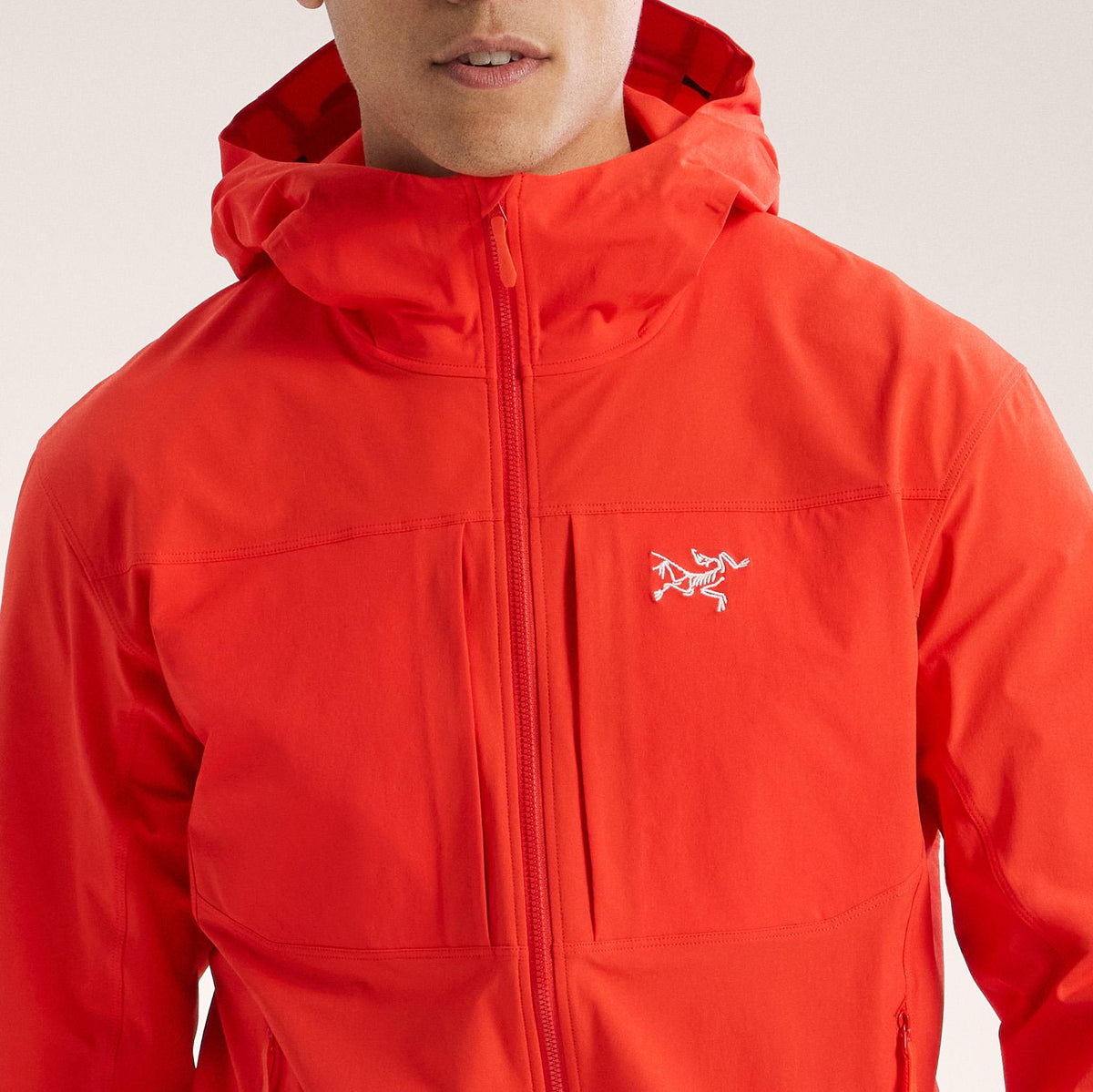 両側に配置した胸ポケット