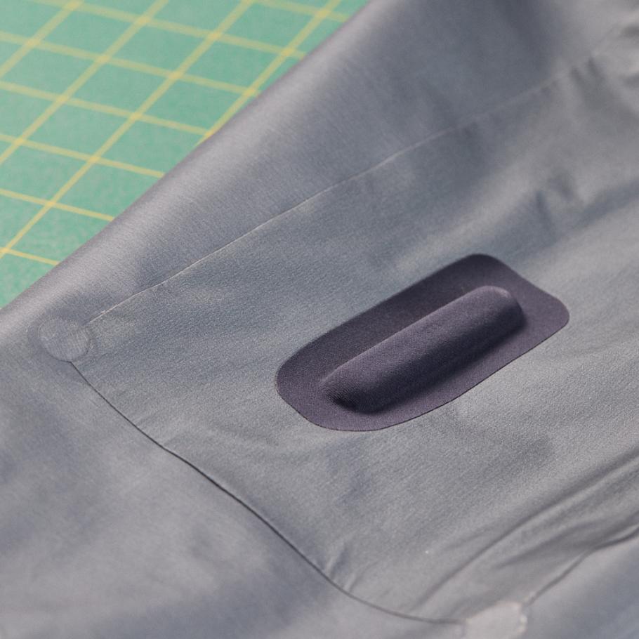 一体型のRECCO®リフレクタ