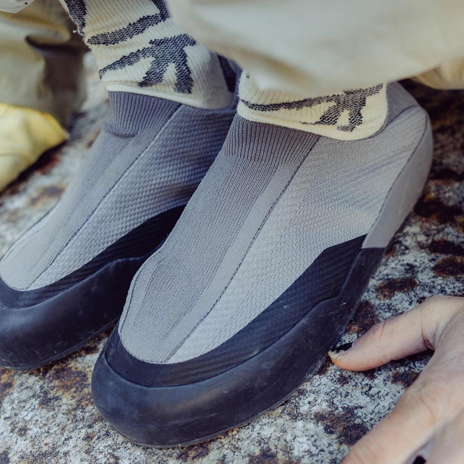 疲れた足を快適にサポート